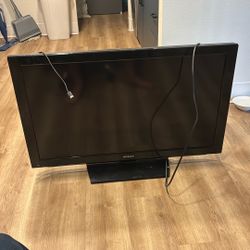 Hitachi TV (Non-Smart)