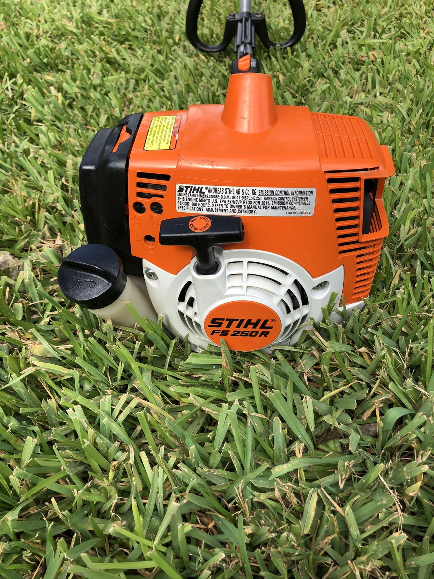 STIHL FS250R WEEDEATER for Sale in Houston, TX OfferUp
