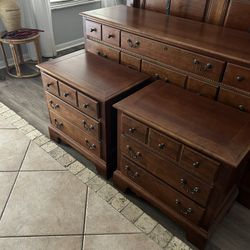 Solid Wood Dresser W Mirror And Headboard, And 2 Nightstands.