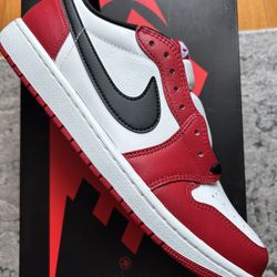 Jordan 1 Low OG Chicago 