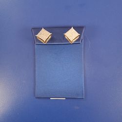 Stud Earring Diamond 10 K 3. 7 Gr 