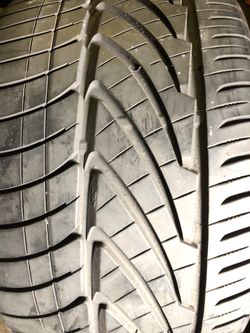 Used pair 305/25/20 NITTO 80%tread excellent condition $150 for 2 tires .