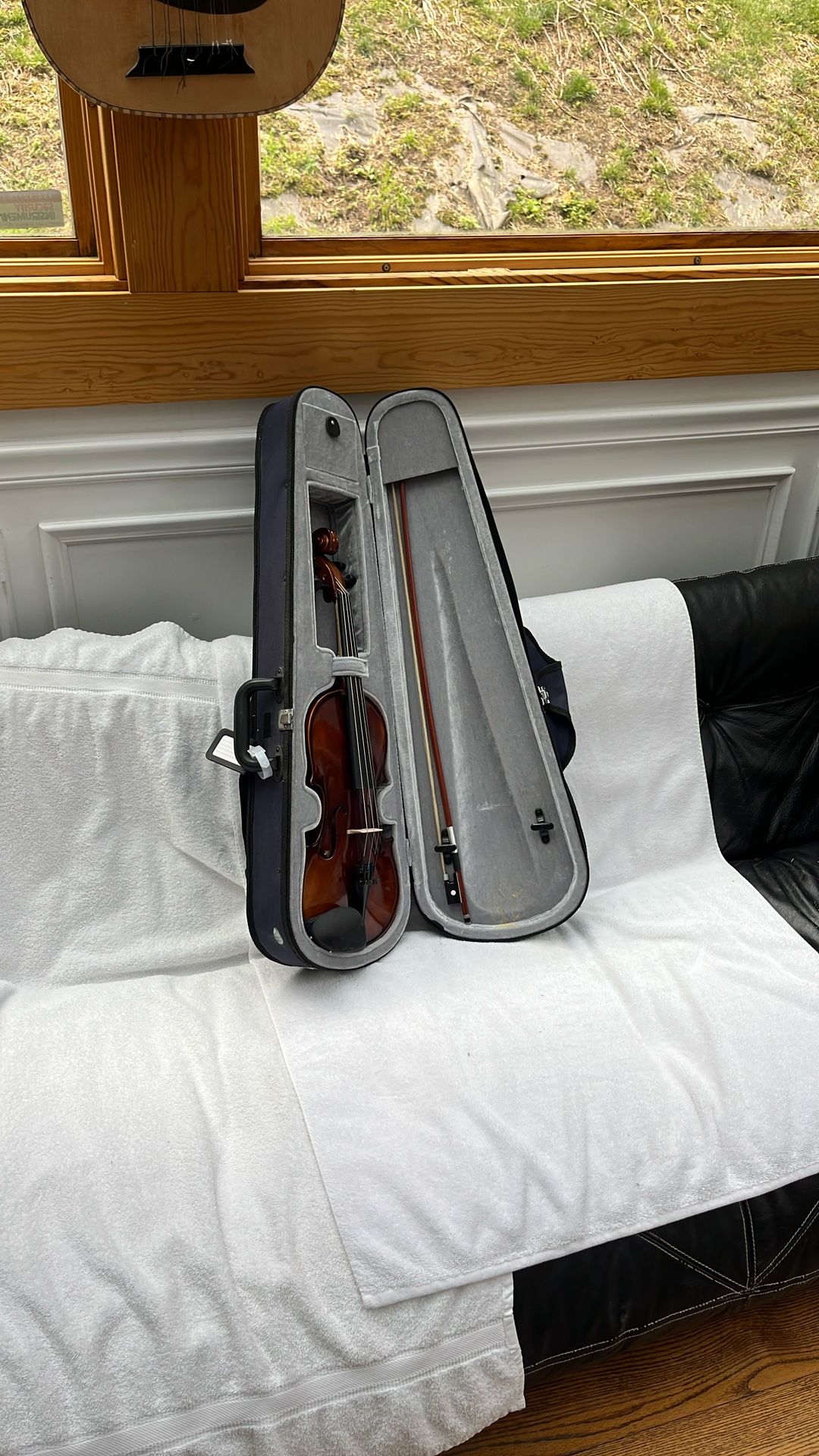 4/4 No Name violin W/ Case & Bow
