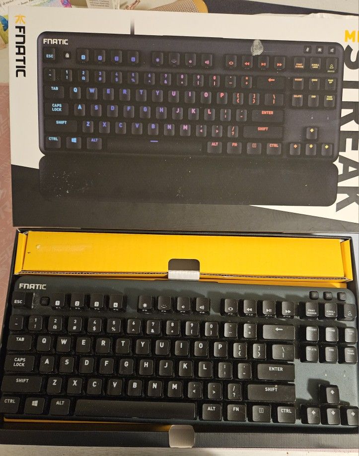 Fnatic Mini Streak Silent Red Us Layout 