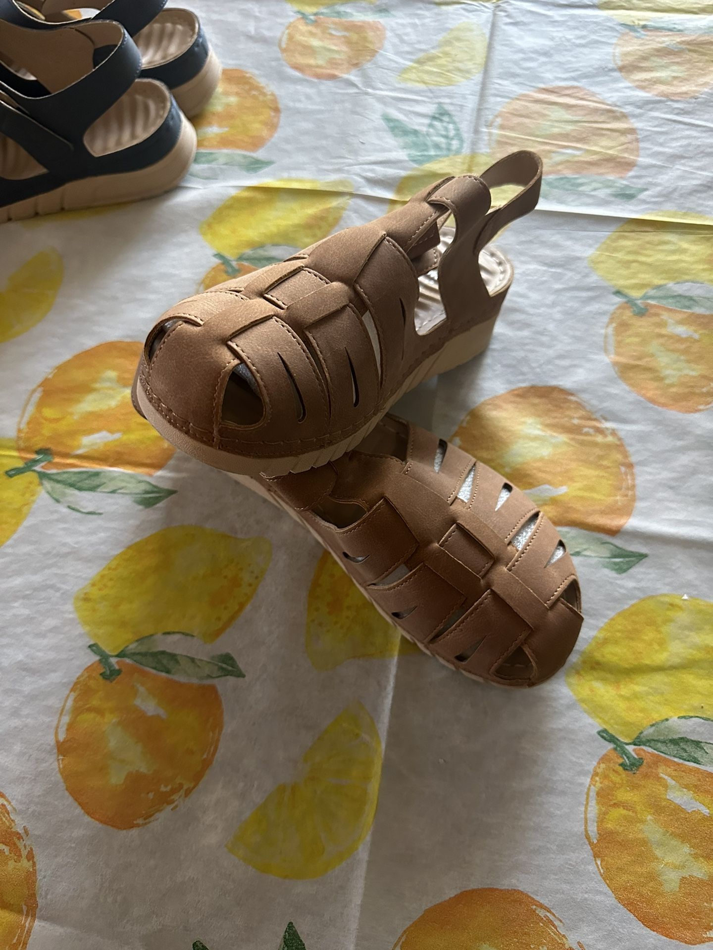 Siketu Sandals