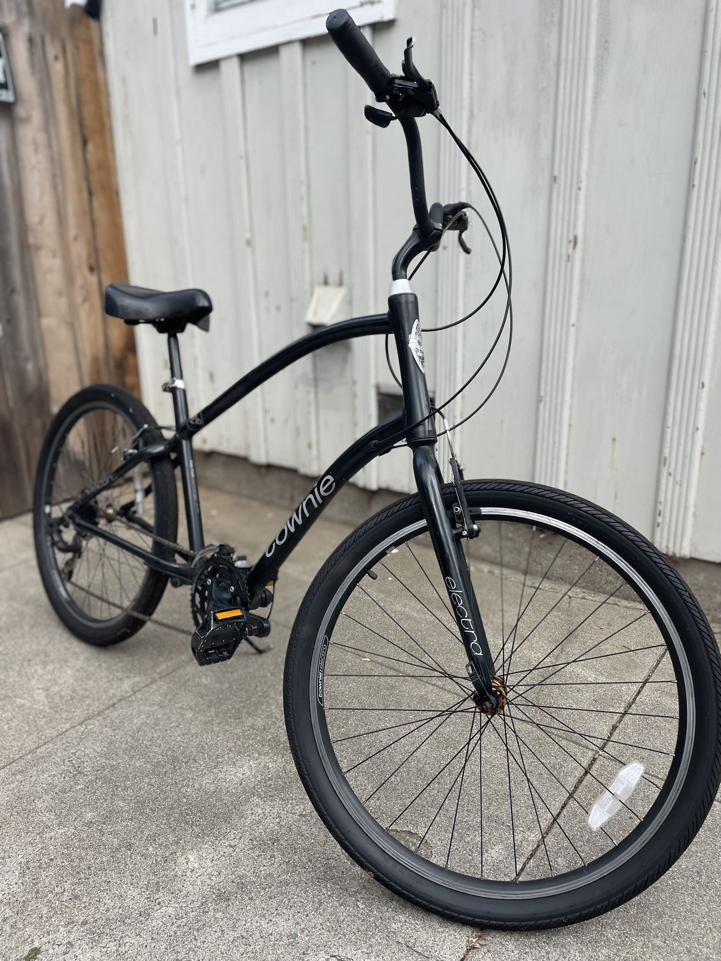 Black Townie Electra Bike