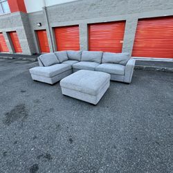 Costco Sectional Couch With Ottoman-FREE DELIVERY 