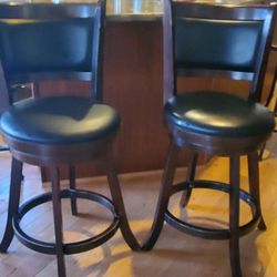Bar Counter Top Stools Excellent Condition 