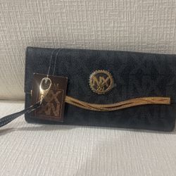 BRAND NEW! Noble Exchange Designer Wallet