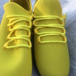 Brand New   Size 8    Grip Bottom  Slip Resistance 