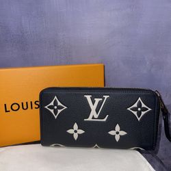 Louis vuitton Zip Wallet
