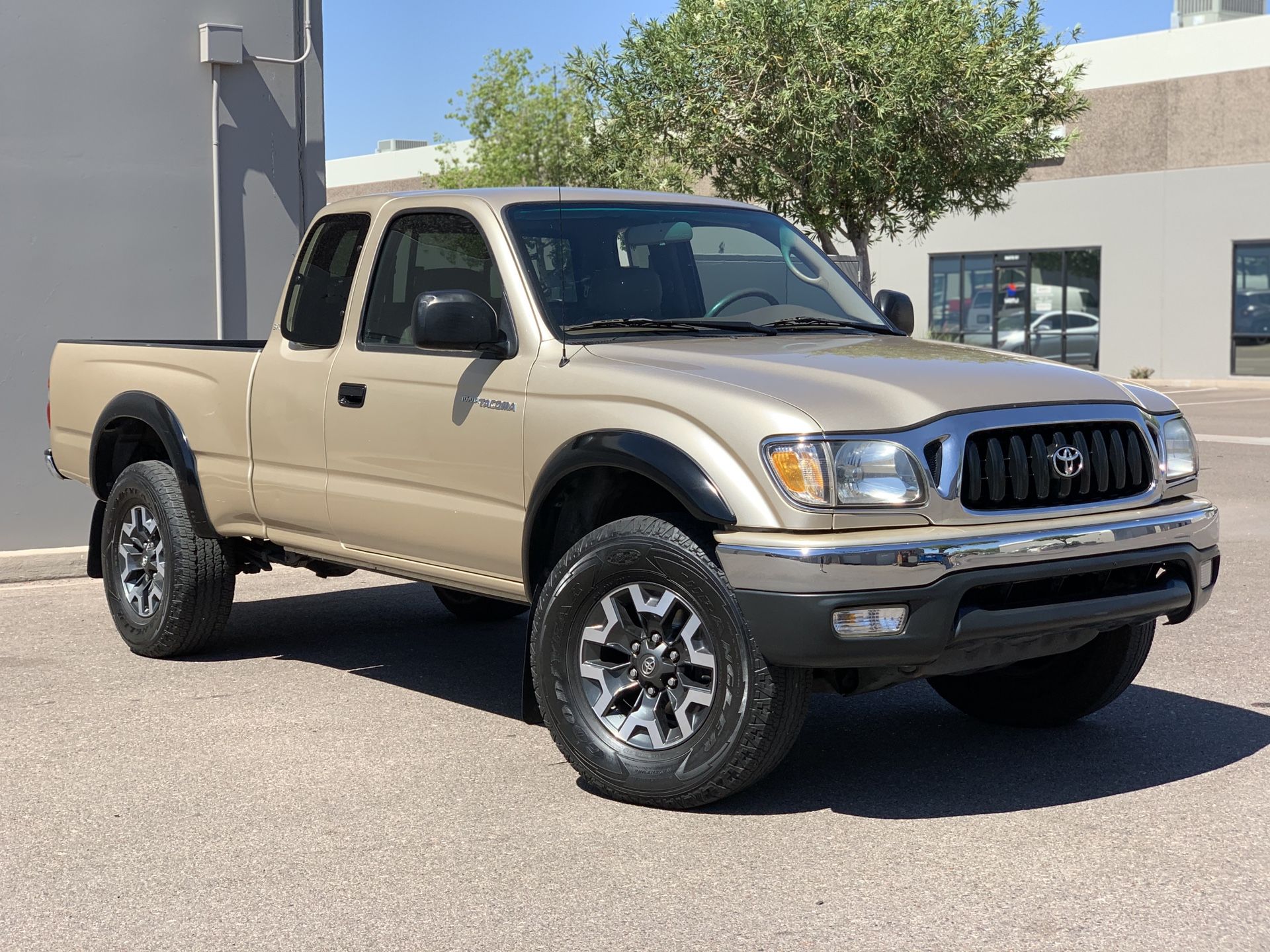 2002 Toyota Tacoma leather seats 2wd