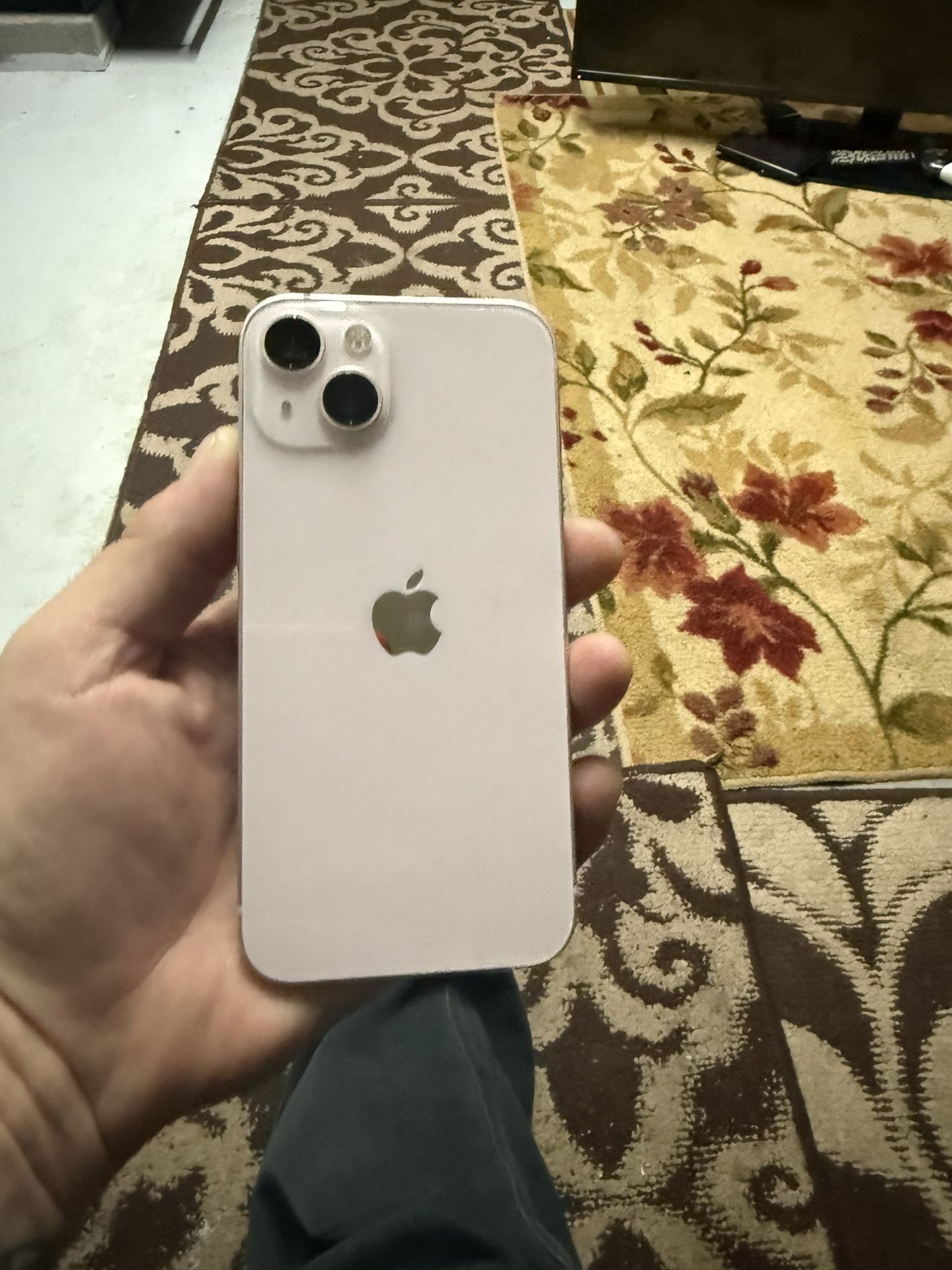 iPhone 13 128 Gb Unlocked Works Great $300 Cash