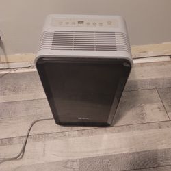 Dehumidifier 