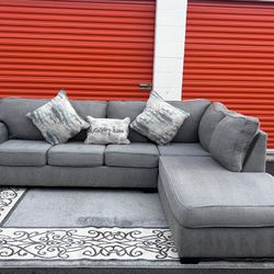 FREE DELIVERY Sectional Couch