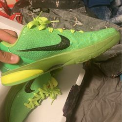 Kobes Look At Description  