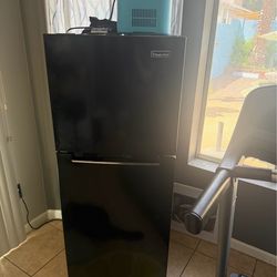 2-Door Mini Refrigerator, with Freezer in Black