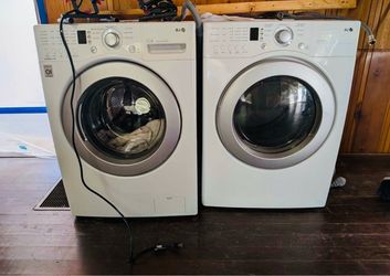 LG Front Load Washer and Dryer Set