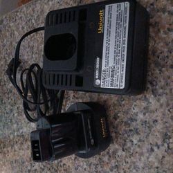 Univolt Universal Voltage System Charger With Battery Black And Decker 