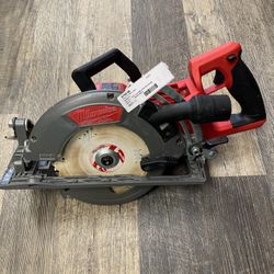 MILWAUKEE 2830-20 M18 FUEL 7-1/4” Rear Handle Circular Saw (Tool- Only)