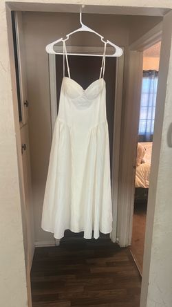 Beautiful white dress New!