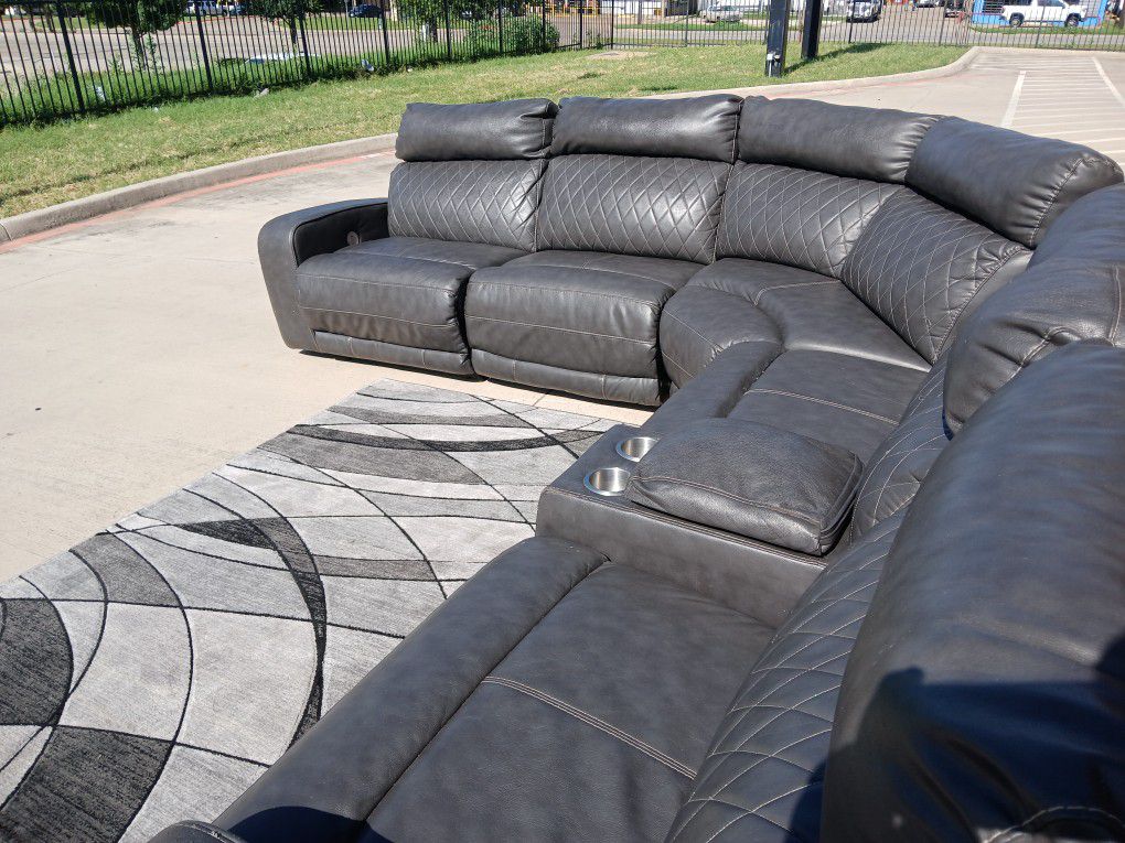 👀 Power Leather Recliner Sectional 🚨