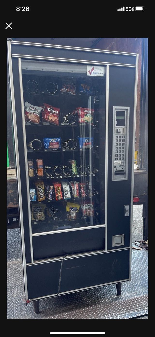 Vending Machine With Card Reader