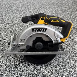 DEWALT 20V MAX XR Cordless Brushless 6-1/2 in. Sidewinder Style Circular Saw (Tool Only)