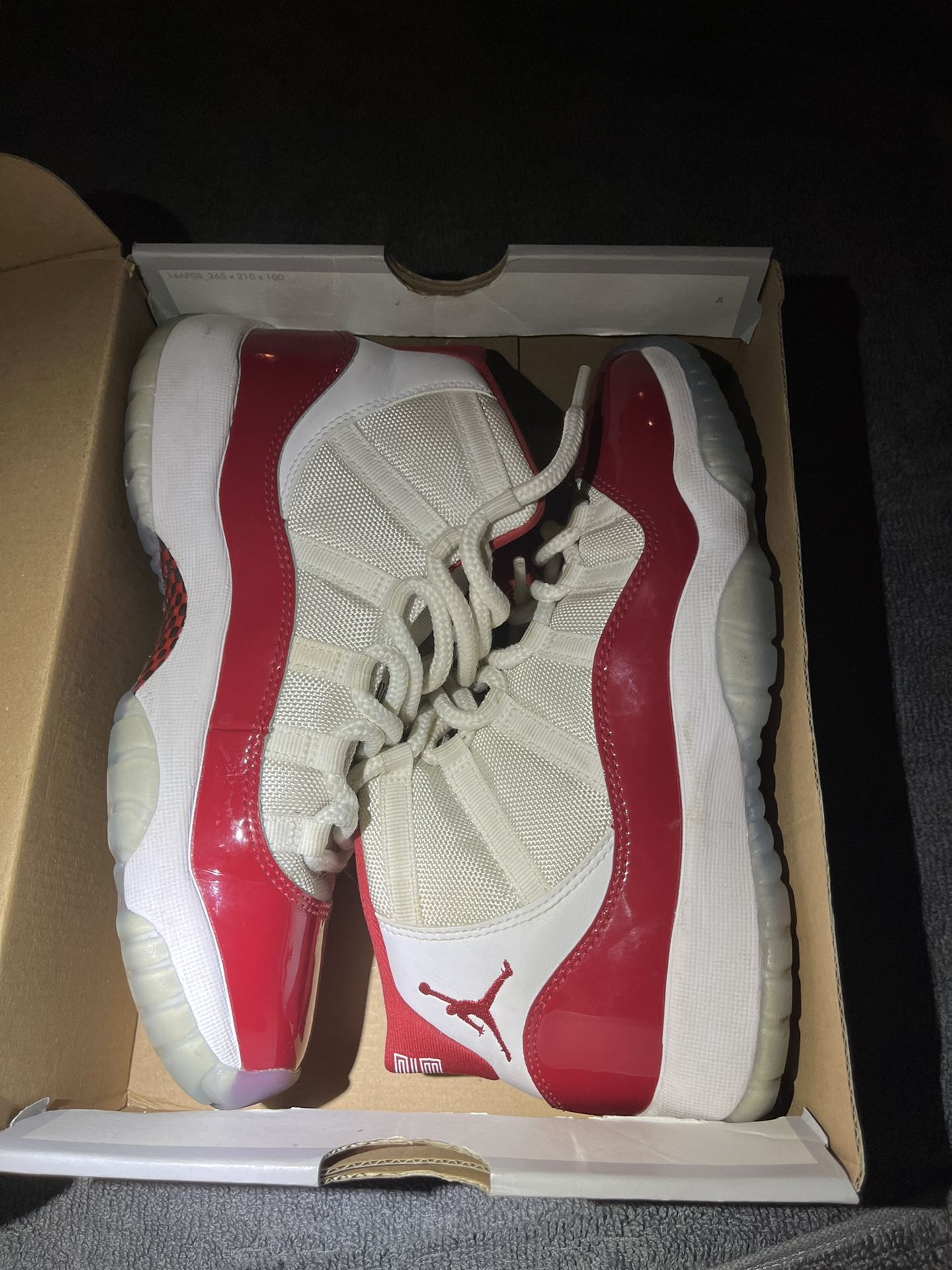 Air Jordan 11 Retro Cherry