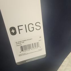 FIGS Mens Top NWT