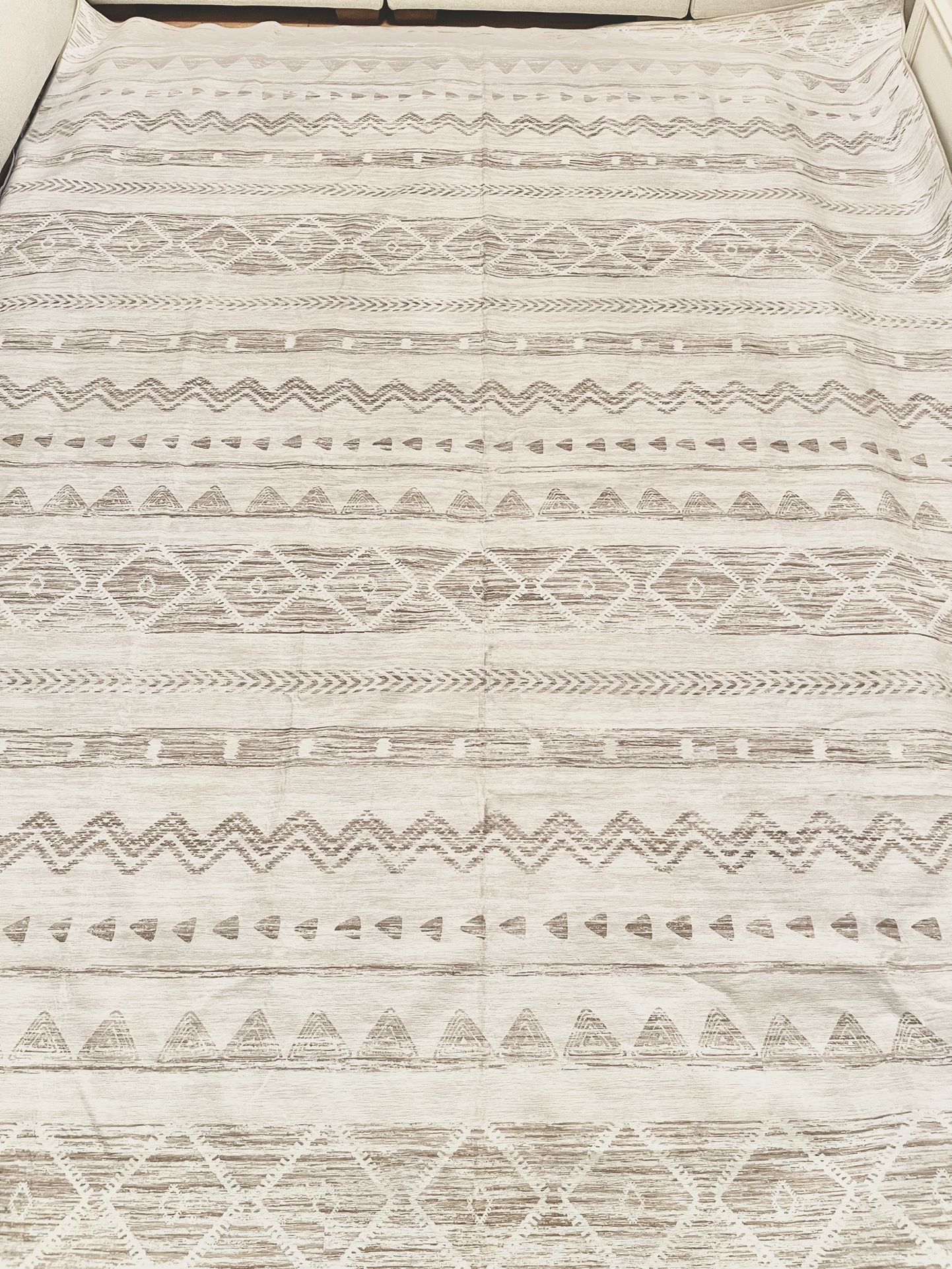 Area Rug 8x10 (New)