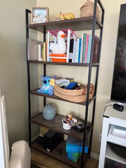 Shelf unit