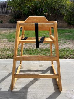 Wooden Baby High Chair with Safety Straps
