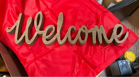 Wood Script ‘Welcome’ Sign