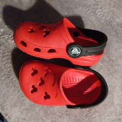 Limited Edition Mickey Mouse Crocs 4c
