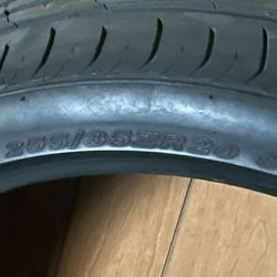 255/35/20