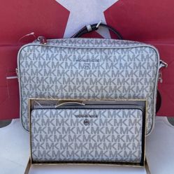 Michael Kors Set NWT pick up in the city of Pico Rivera