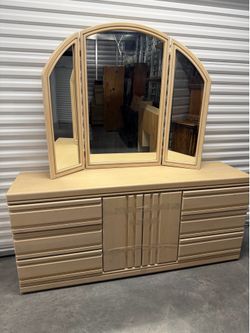 Large Wooden Bedroom Dresser with Tri-Fold 3-Panel Mirror Storage Drawers