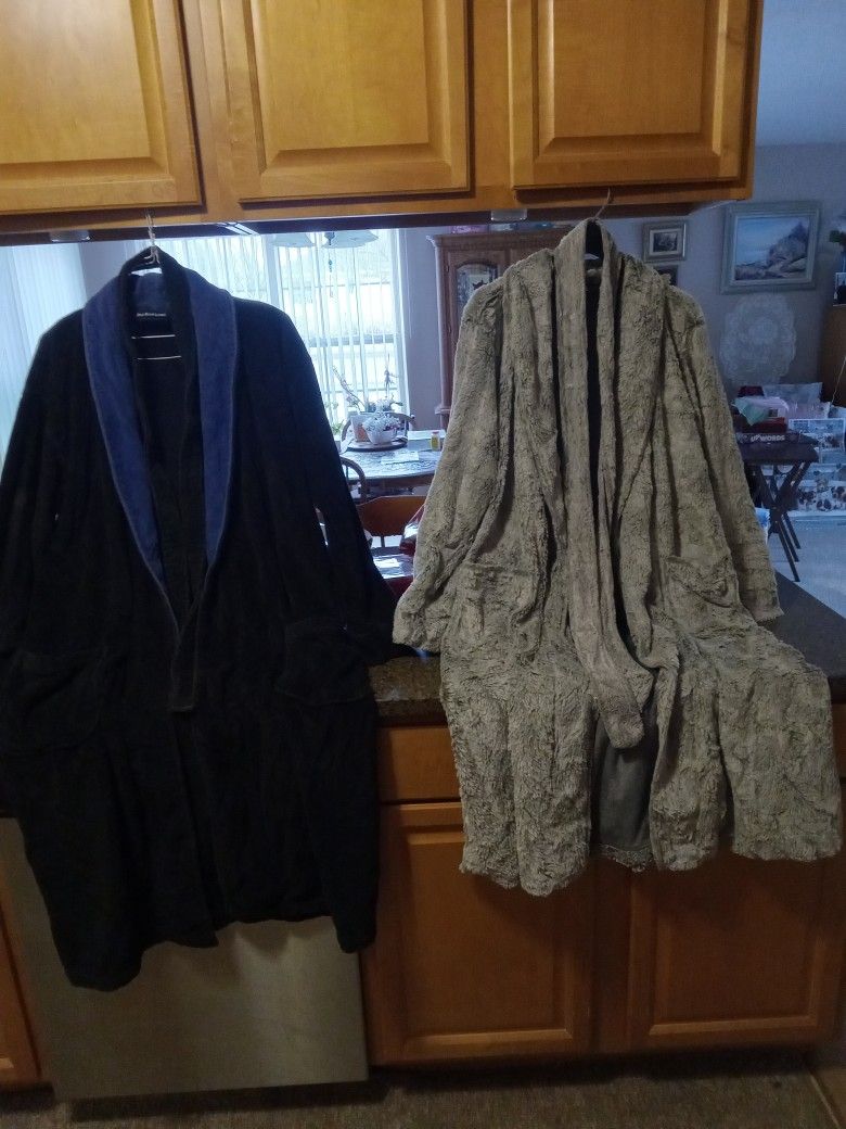 Robes, Man and woman's, Like new.