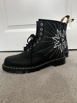 Dr. Martens 1460 Solar Flare Boots Black size 9