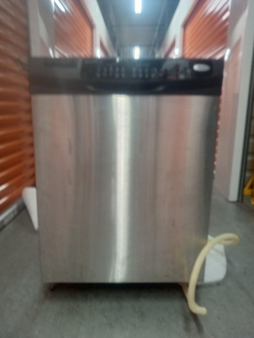 Whirlpool Dishwasher