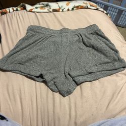 Gray shorts 