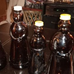 ANTIQUE MRS BUTTERSWORTH SYRUP BOTTLES