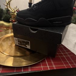 Jordan 4 Black Cats Size 4