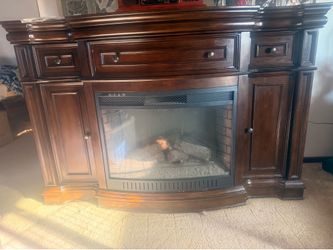 Elegant Traditional Electric Fireplace Console
