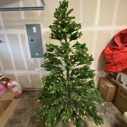 Artificial Christmas Tree 7.5 ft. Pre-Lit White Lights 8 Modes *READ