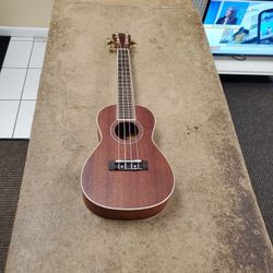 Lanikai LU22CGC Ukulele