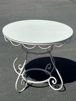 Kids play table