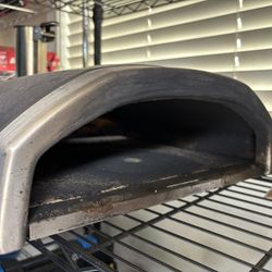 Pizza Oven: 12 Inch Woodburning Ooni Pizza Oven