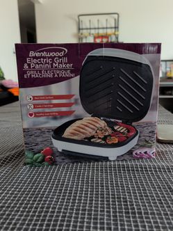 Panini maker / electric grill
